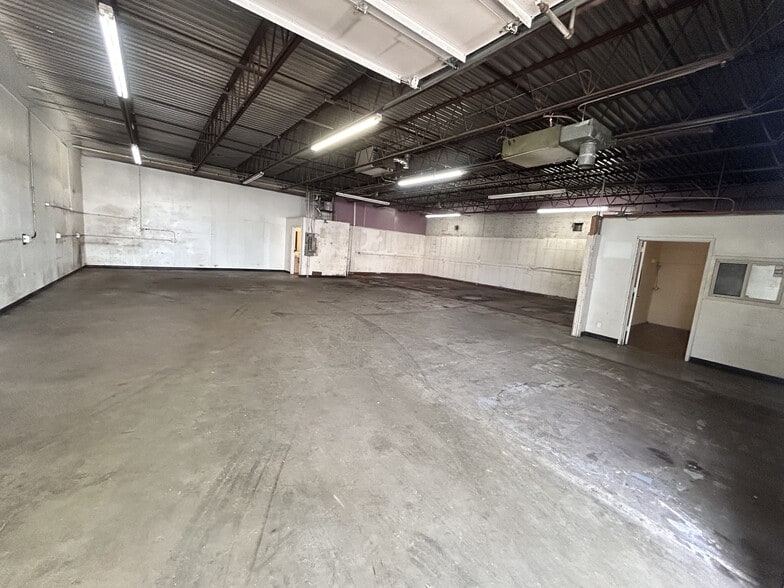 More Photos Of 6301 Welcome Ave N, Minneapolis Light Manufacturing For Lease