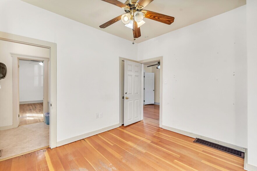 More Photos Of 2025-2027 W Colorado Ave, Colorado Springs Freestanding For Sale