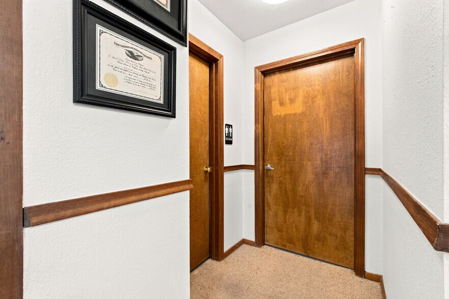 More Photos Of 5000 Bechelli Ln, Redding Office For Sale
