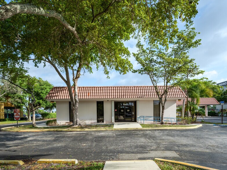 More Photos Of 2250 W Woolbright Rd, Boynton Beach Bank For Sale