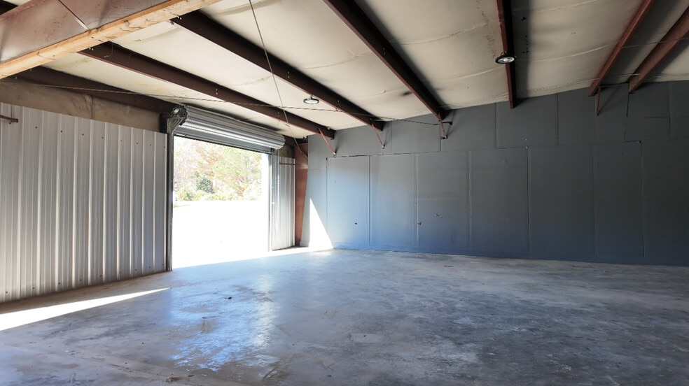 More Photos Of 1081 Fort Mill Hwy, Indian Land Warehouse For Lease
