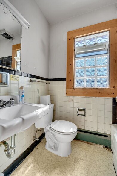 More Photos Of 2123 Clinton St, Buffalo Restaurant For Sale