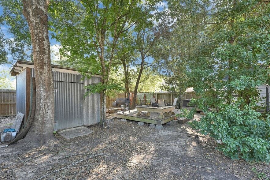 More Photos Of 404 W 3rd St, League City Manufactured Housing Mobile Home Park For Sale