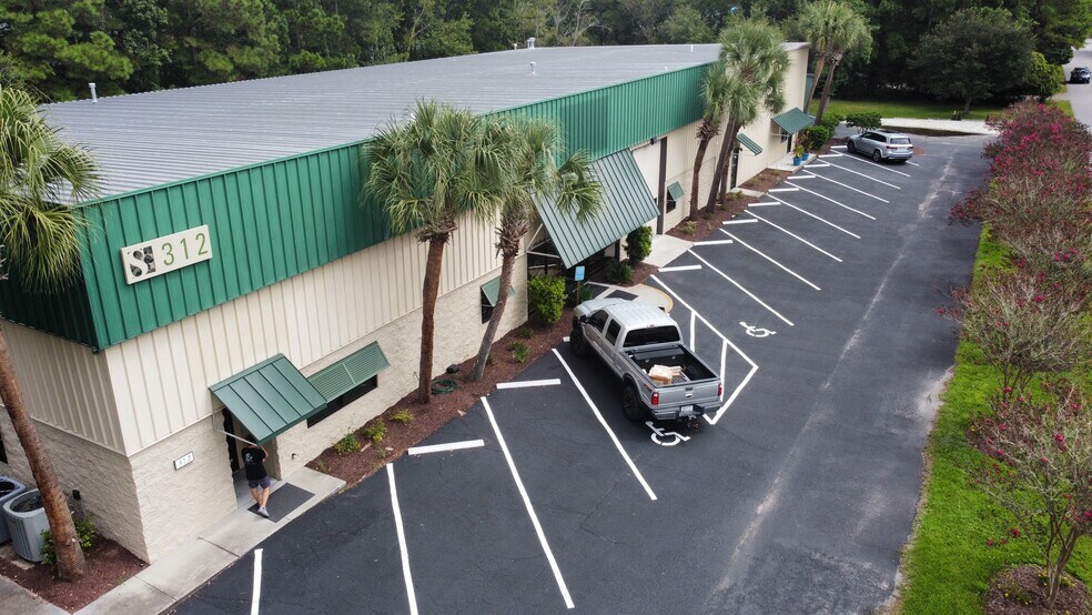 Primary Photo Of 312 Commerce Dr, Pawleys Island Warehouse For Lease