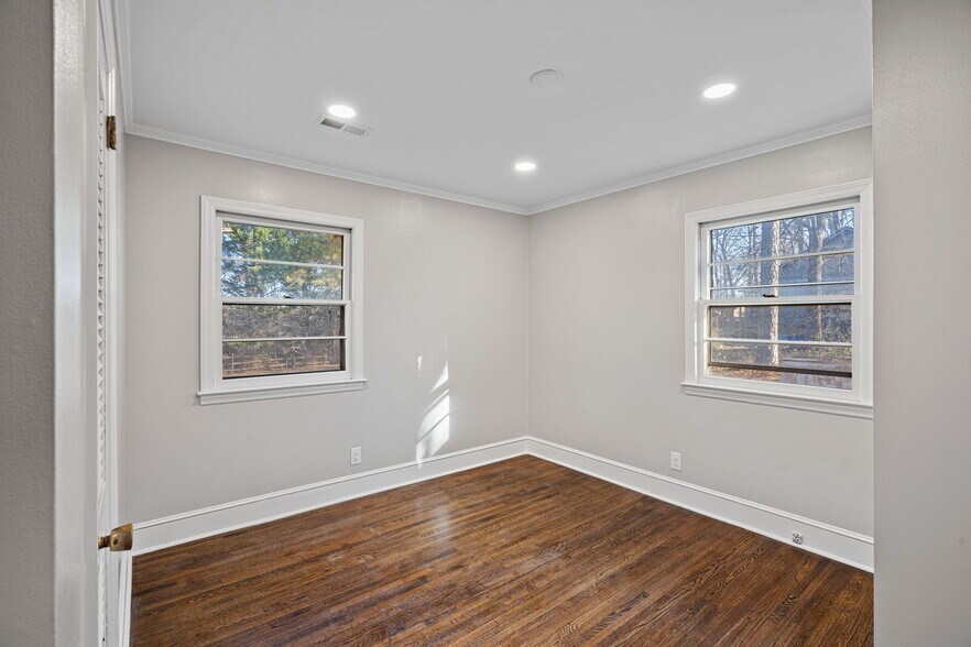 More Photos Of 247 Unionville Indian Trail Rd W, Indian Trail Office Residential For Sale
