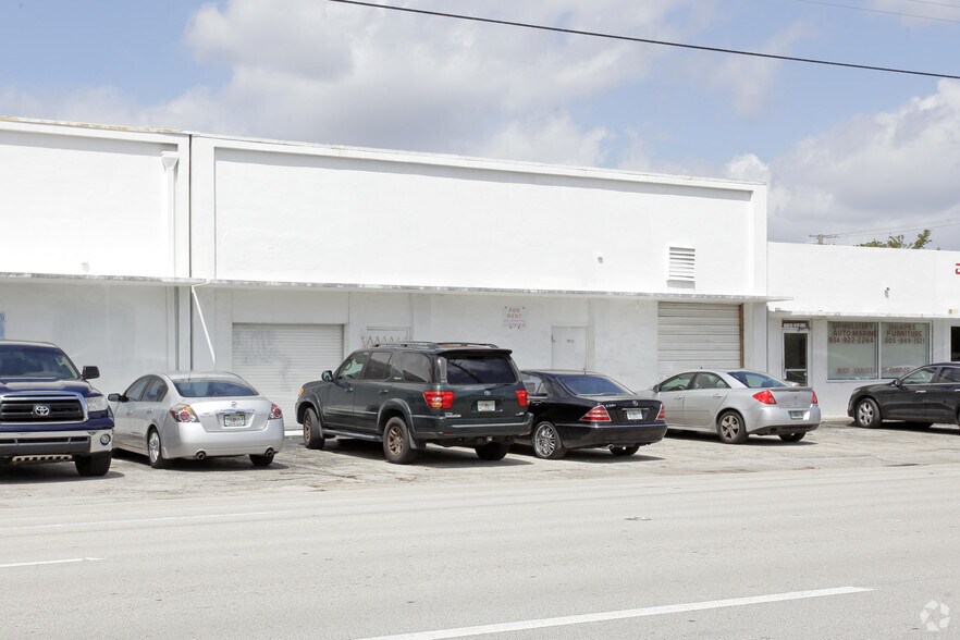 More Photos Of 1810 N Dixie Hwy, Hollywood Warehouse For Lease