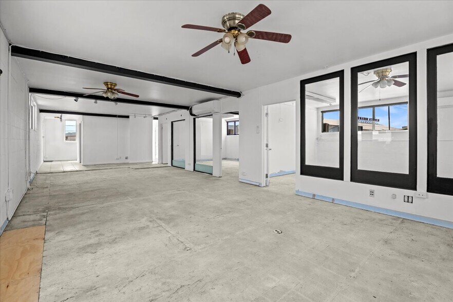 More Photos Of 207 S Flower St, Burbank Office Residential For Lease