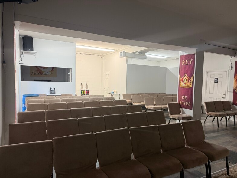 More Photos Of 553-555 Center Street Ext, Bridgeport Warehouse For Sale