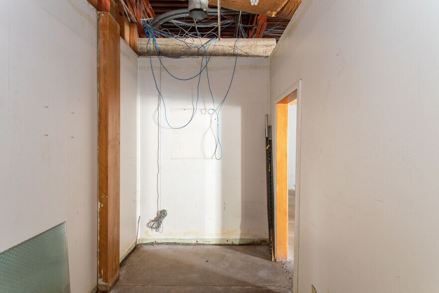 More Photos Of 2200 5th St, Wichita Falls Warehouse For Sale