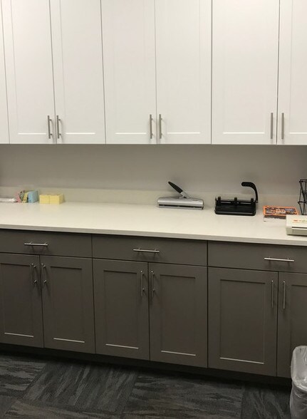 More Photos Of 25 Chatham Ctr S, Savannah Office Residential For Lease