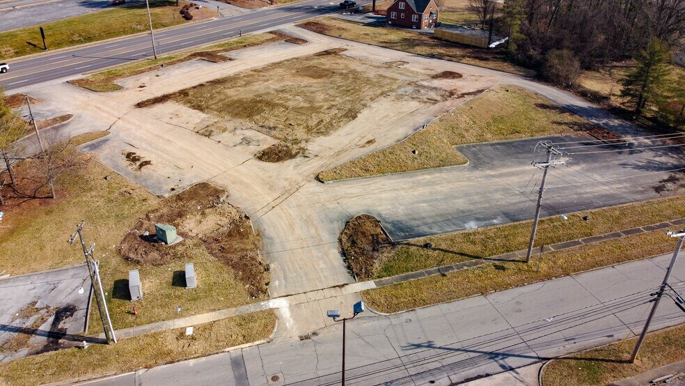 More Photos Of 2060 Fort Henry Dr, Kingsport Land For Lease