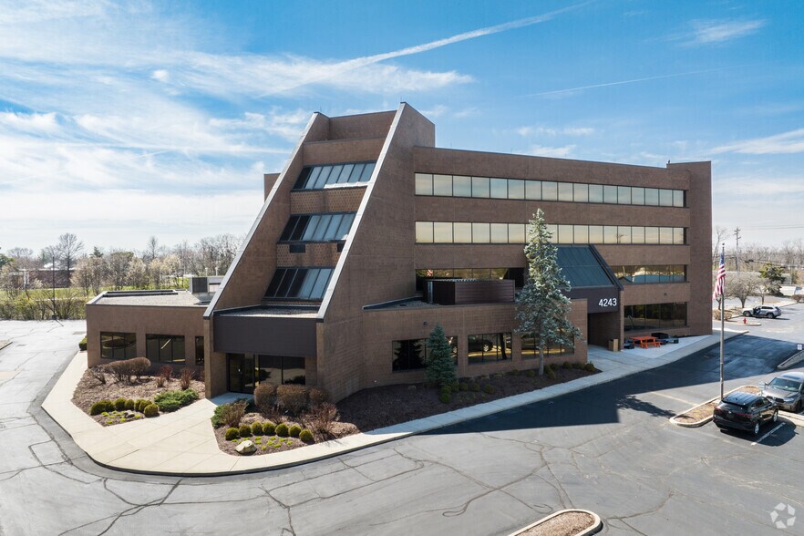 More Photos Of 4243 Hunt Rd, Cincinnati Medical For Lease