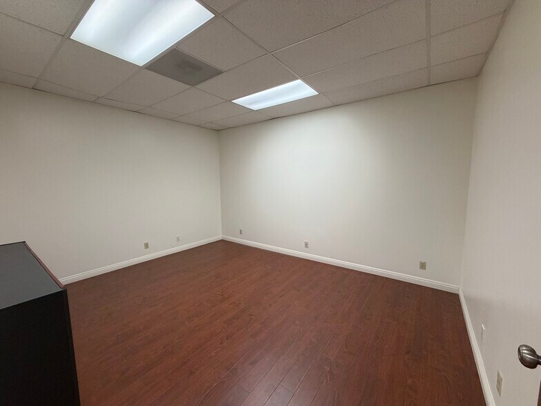 More Photos Of 18320 Bedford Cir, City of Industry Warehouse For Lease