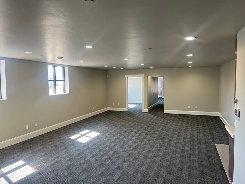 More Photos Of 472 E 1750 N, Vineyard Office For Lease