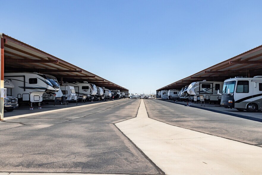 More Photos Of 9355 N El Mirage Rd, El Mirage Self Storage For Lease