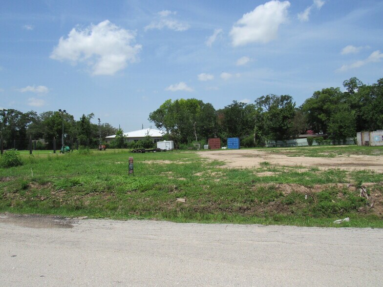 More Photos Of 1001 Airline Dr, Katy Land For Sale