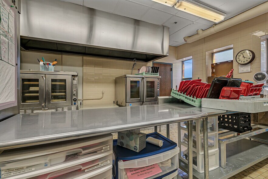 More Photos Of 430 3rd Ave NE, Saint Cloud Specialty For Sale