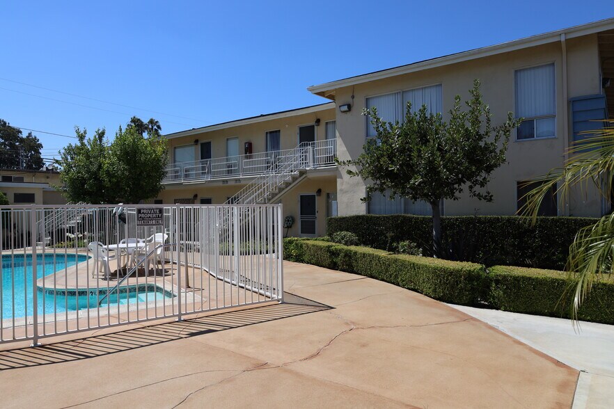 More Photos Of 931-935 S Trident St, Anaheim Apartments For Sale