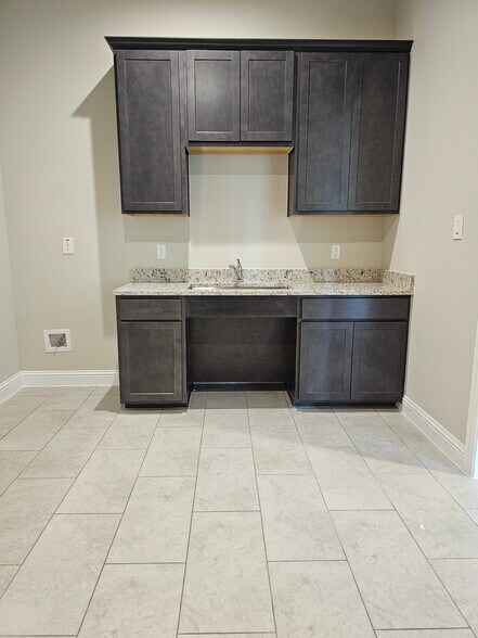 More Photos Of 2601 Little Elm Pky, Little Elm Office For Sale