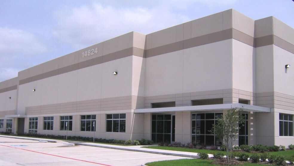 More Photos Of 13770 Hollister Dr, Houston Unknown For Lease
