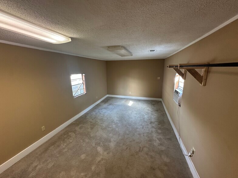 More Photos Of 3818 Summer Ave, Memphis Freestanding For Sale