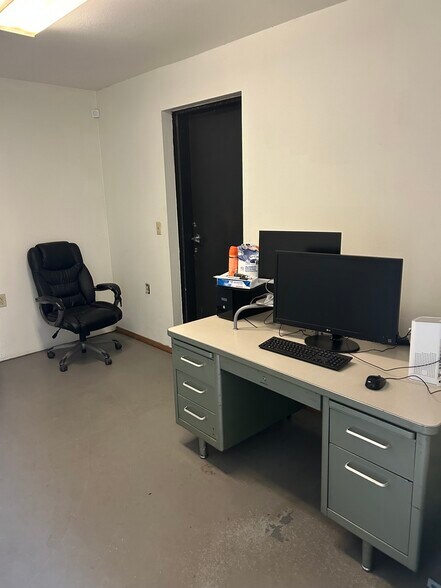 More Photos Of 45050 County Street 2590, Apache Industrial For Sale