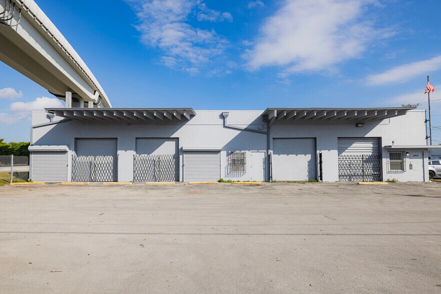 More Photos Of 3805 NW 35th Ave, Miami Warehouse For Sale