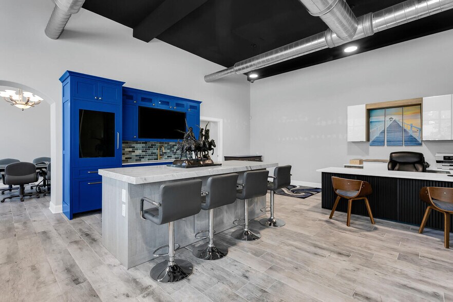 More Photos Of 431 Mantoloking Rd, Brick Storefront Retail Office For Sale