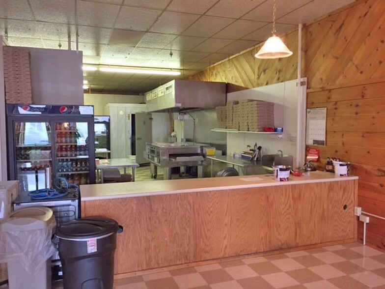 More Photos Of 239 Main St, Old Town Restaurant For Lease