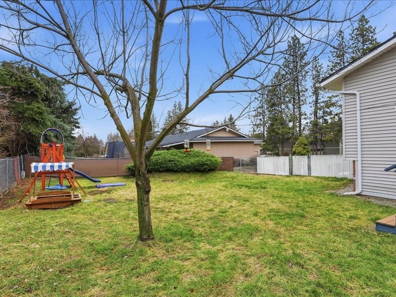 More Photos Of 2716 E 37th Ave, Spokane Multifamily For Sale