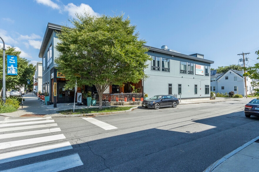 More Photos Of 60 Ocean St, South Portland Storefront Retail Residential For Lease