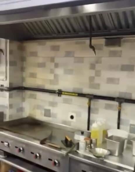 More Photos Of 141 E 57th St, New York Storefront Retail Residential For Lease