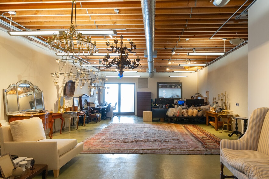 More Photos Of 1646 19th St, Santa Monica Light Manufacturing For Sale