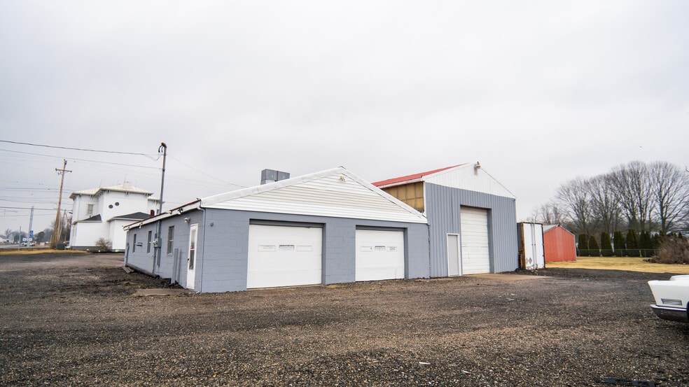 More Photos Of 9349 Lancaster Rd, Hebron Auto Dealership For Sale