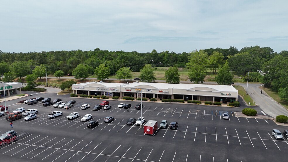 More Photos Of 740 S Schillinger Rd, Mobile Unknown For Lease