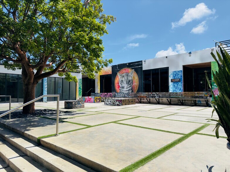 More Photos Of 2600-2602 NW 5th Ave, Miami Unknown For Lease