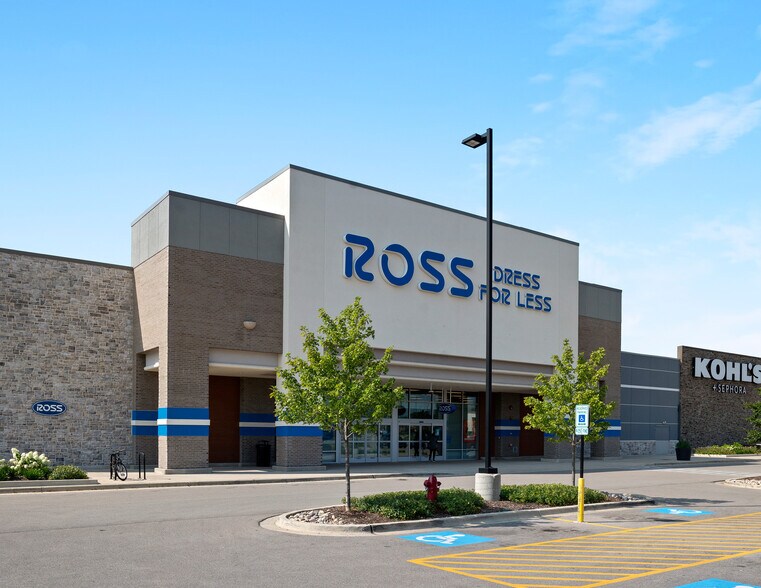 More Photos Of 6921 Dempster St, Morton Grove General Retail For Sale
