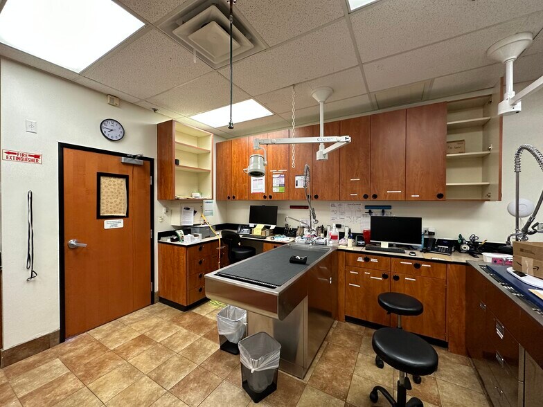More Photos Of 15-301 Ranch Dr, Milpitas Unknown For Lease