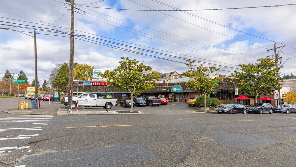 More Photos Of 3320 W McGraw St, Seattle Storefront Retail Office For Lease