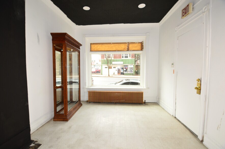 More Photos Of 241 N 7th St, Allentown Storefront Retail Office For Lease