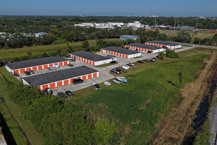 Primary Photo Of 1326 37th Ave, Bradenton Self Storage For Sale
