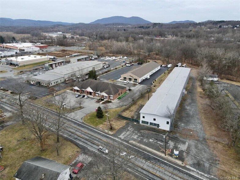 More Photos Of 161 Temple Hill Rd, New Windsor Manufacturing For Lease