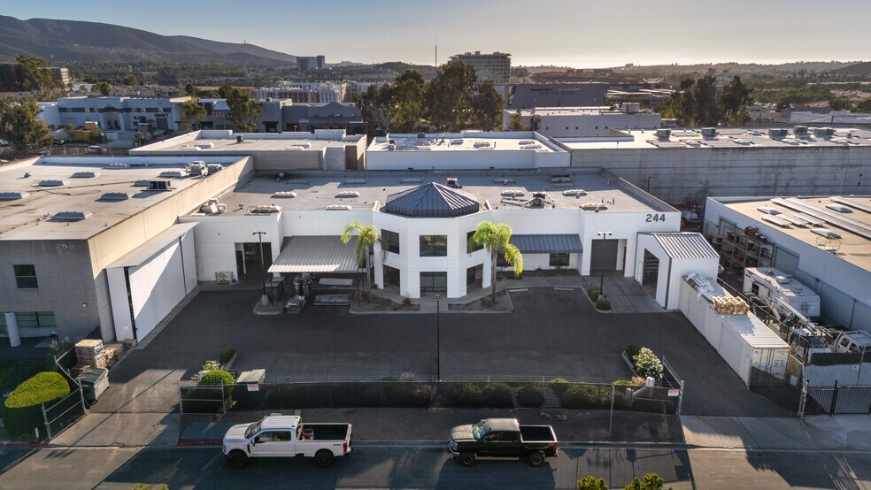 More Photos Of 244 La Moree Rd, San Marcos Service For Lease