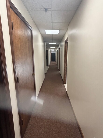 More Photos Of 400 Allen Dr, Charleston Medical For Lease