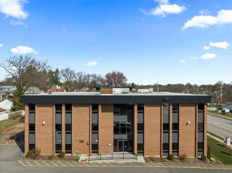 More Photos Of 449 Silas Deane Hwy, Wethersfield Medical For Sale