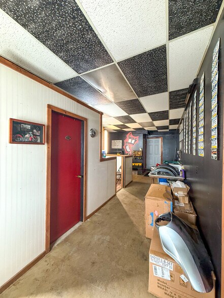 More Photos Of 13080 US 422, Kittanning Storefront Retail Residential For Sale