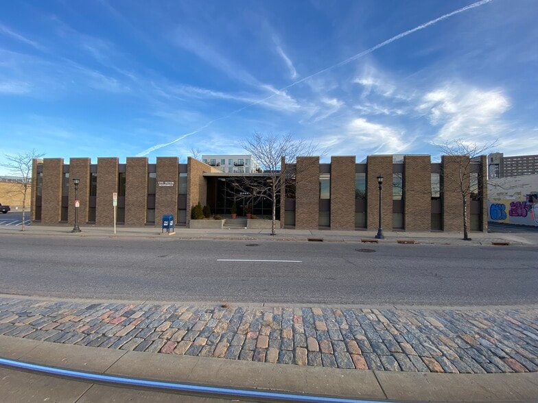 More Photos Of 2469 W University Ave, Saint Paul Office Residential For Sale