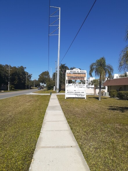 More Photos Of 1745 S Highland Ave, Clearwater Medical For Sale