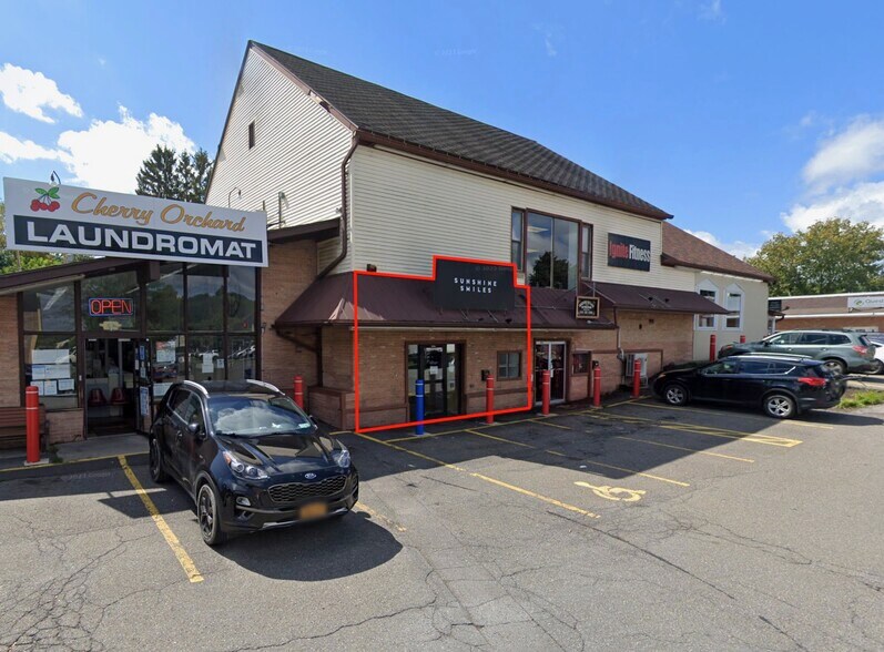 Primary Photo Of 246 Main St, New Paltz General Retail For Lease