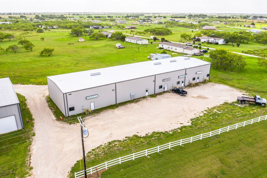 More Photos Of 8081 E US Highway 175, Kemp Warehouse For Sale
